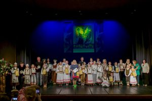 278203-202406-07-sokiu-kolektyvu-festivalyje-subegtine-soko-300-vaiku.jpg