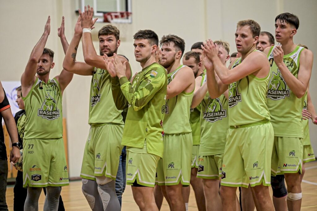 Krepšininkai pergalingai pradėjo naująjį sezoną