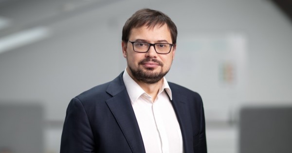 Kodėl spartus darbo užmokesčio augimas nevirto vartojimo bumu?