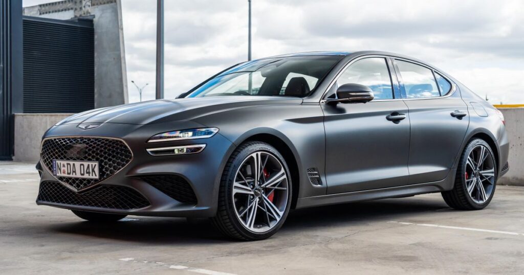 Kokia yra „Genesis“ „BMW 3“ serijos varžovų ateitis?