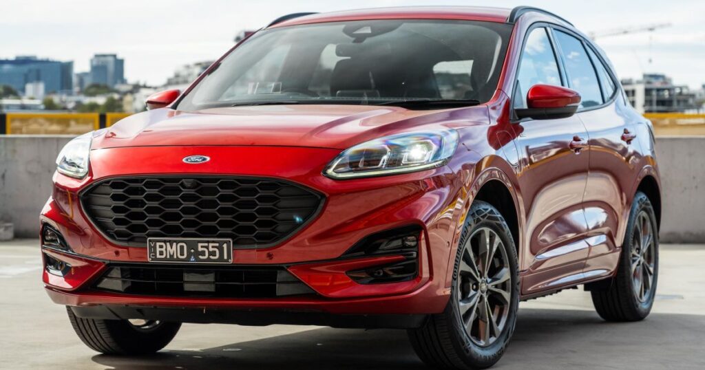 „Ford Escape“ prisiminė dėl gaisro rizikos