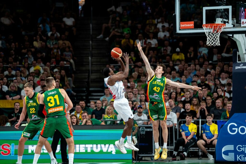 Kauno „Žalgirio“ arenoje lievos vyrų Krepšinio Rinktinė užtikrintai iKkovoJo Pergalę