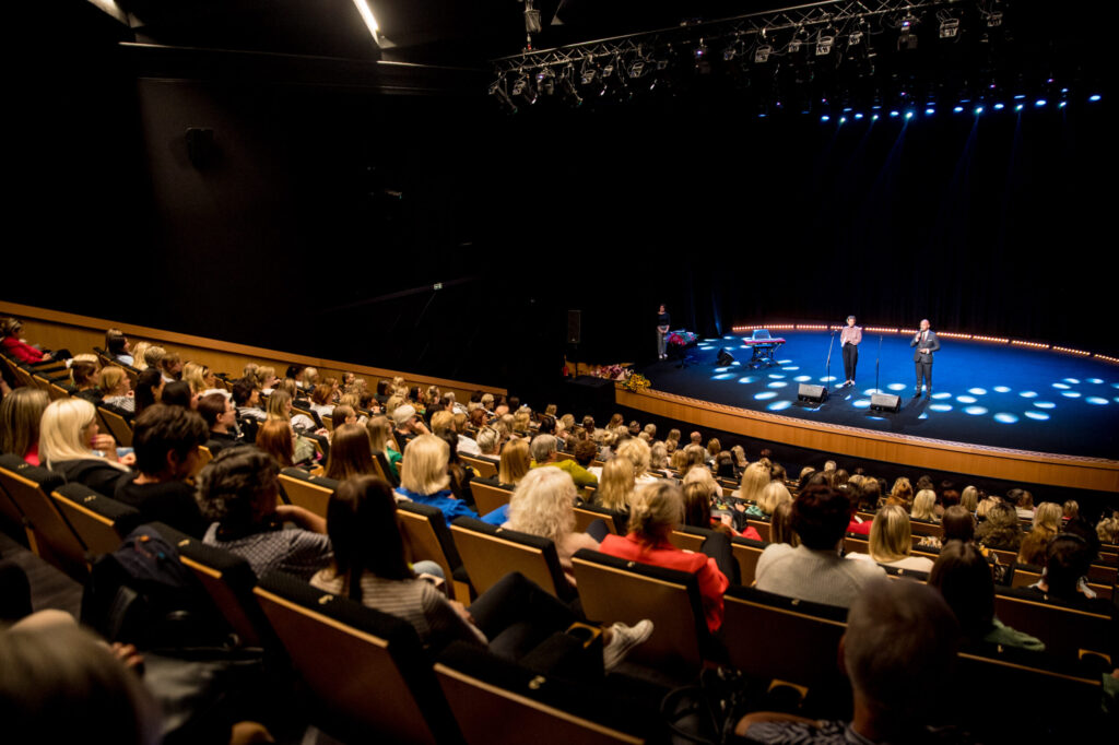 Kauno Miesto Savivaldybė Kaunas Kviečija Išrinkti METų SOCILINIUS DARBUOTOJUS