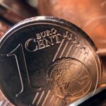 „Eurobarometras“: daugiau kaip trys ketvirtadaliai lietuvių pritaria apvalinimui atsiskaitant grynaisiais