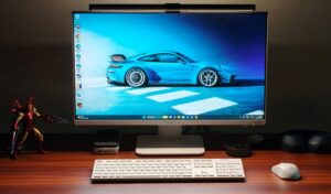 „Asus VM670KA“ apžvalga: gražus „viskas viename“ darbalaukis su „Ryzen AI