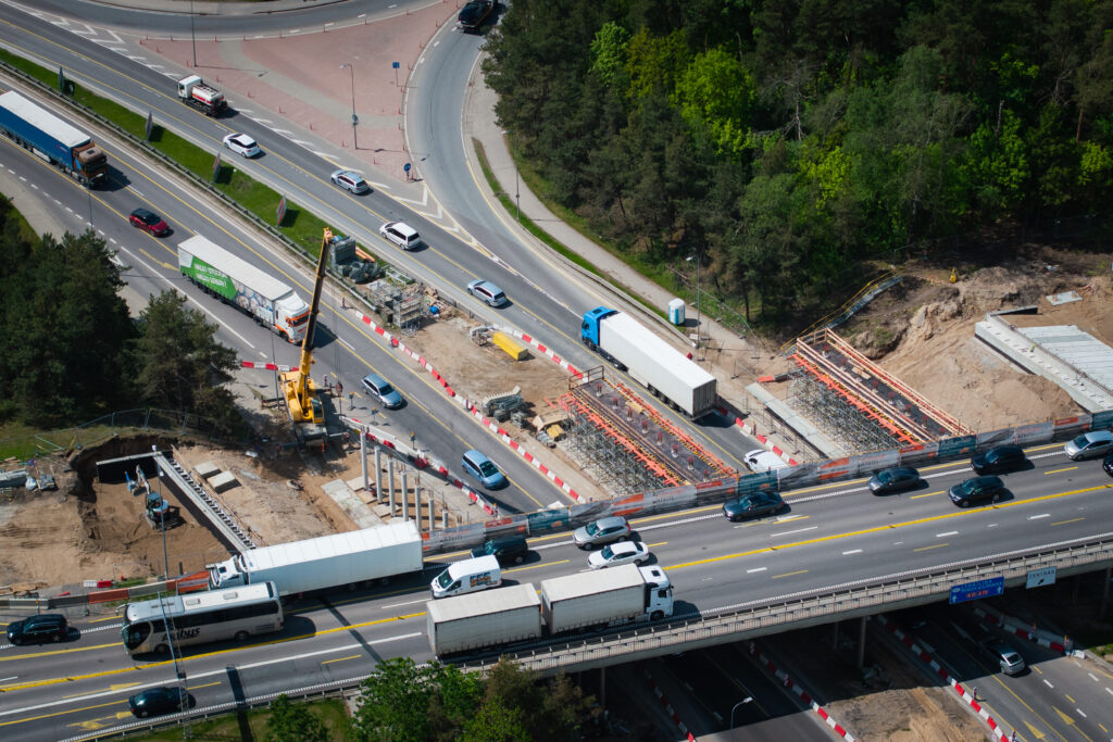 Įpusėjus Gariūnų viaduko rekonstrukcijai, pradedamas antrasis darbų etapas